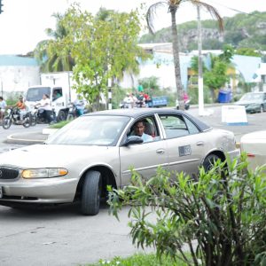 MEJORANDO EL SERVICIO DE TAXIS Y LA SATISFACCIÓN DE NUESTROS TURISTAS