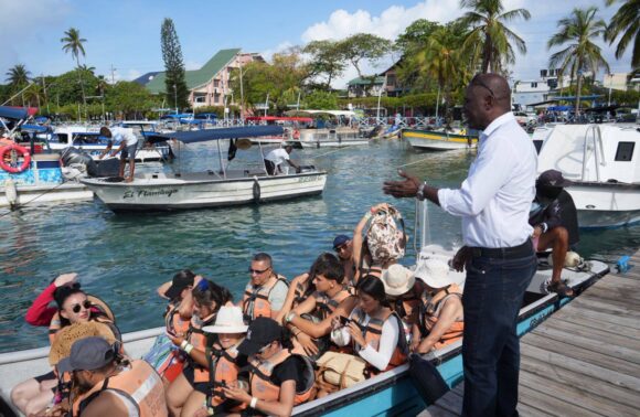 Reforzamos acciones de prevención y control en muelles y aeropuerto durante Semana Santa
