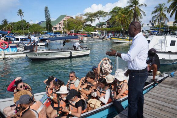 Reforzamos acciones de prevención y control en muelles y aeropuerto durante Semana Santa