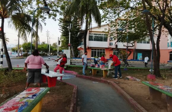 Jornada de embellecimiento revitaliza el parque Francisco Newball en zona turística