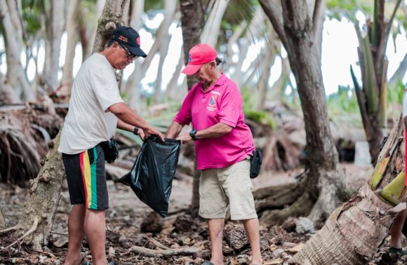 Avanzan jornadas de limpieza y recuperación ambiental en Haynes Cay, Rose Cay y White Wata