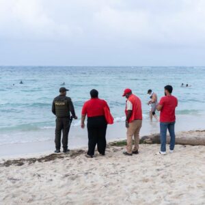 Autoridades refuerzan controles para garantizar el cumplimiento del horario de bañistas en las playas de San Andrés